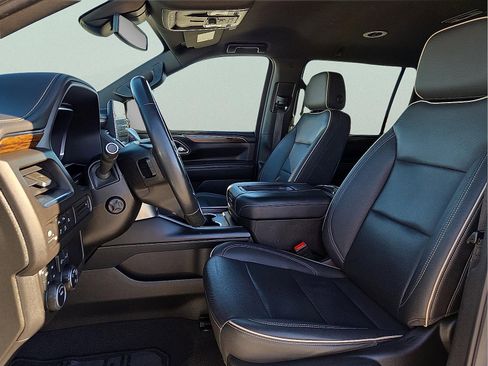 Certified 2023 Chevrolet Suburban Premier image 14