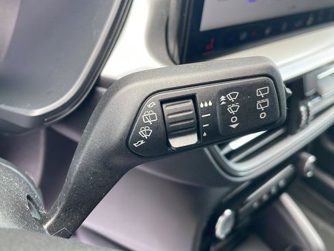 Used 2023 Ford Escape Active w/ Tech Pack #2 AWD/4WD image 18