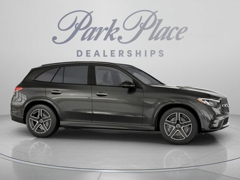 Used 2026 Mercedes-Benz GLC 300 image 29
