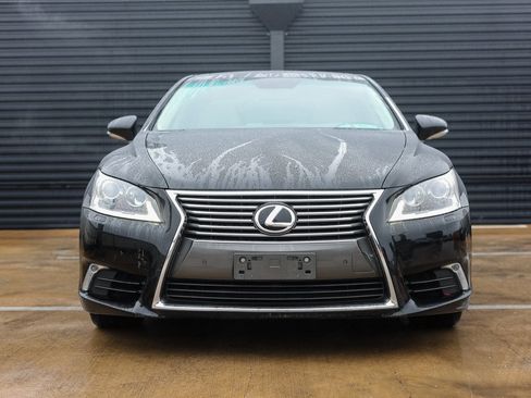 Used 2013 Lexus LS 460 image 10