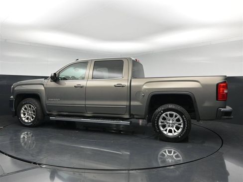 Used 2017 GMC Sierra 1500 SLE w/ SLE Value Package AWD/4WD image 8
