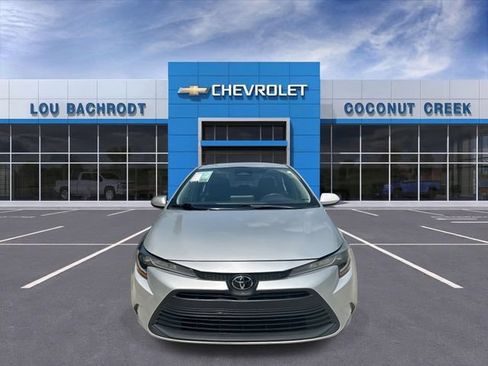 Used 2024 Toyota Corolla LE FWD image 3