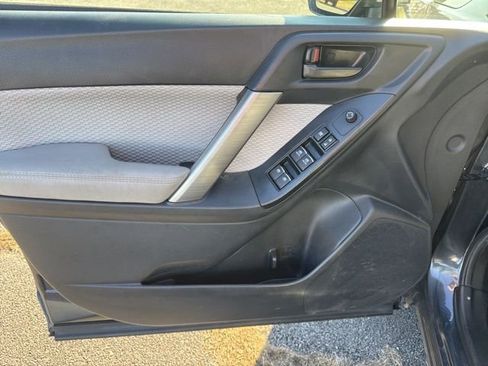 Used 2017 Subaru Forester 2.5i Premium w/ Popular Package #2A image 15