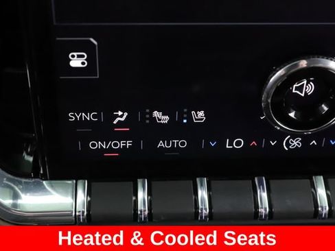 Used 2025 GMC Yukon Denali Ultimate w/ LPO, Floor Liner Package AWD/4WD image 4