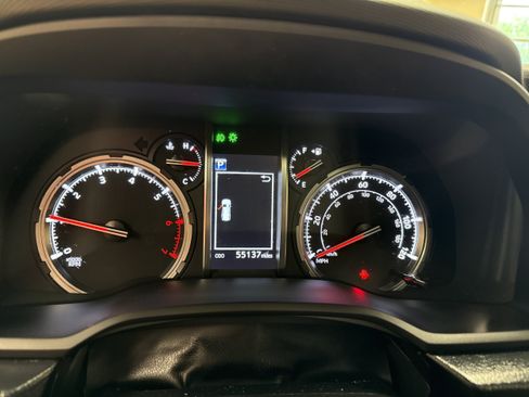 Used 2020 Toyota 4Runner Nightshade AWD/4WD image 33