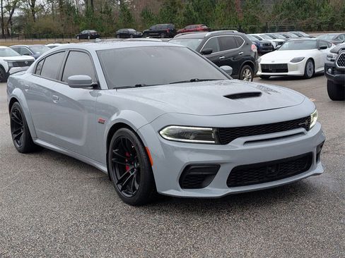 Used 2022 Dodge Charger Scat Pack image 3
