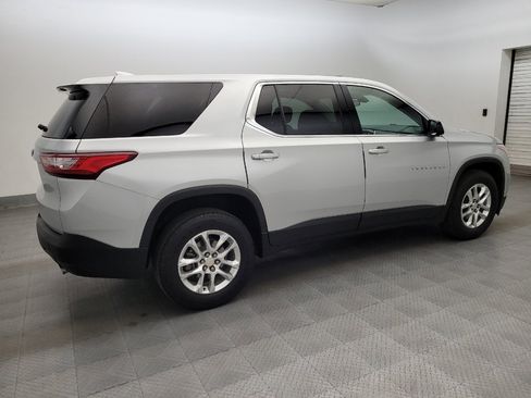 Used 2020 Chevrolet Traverse LS FWD image 10
