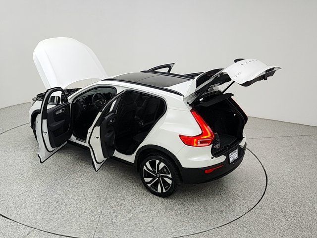 Used 2023 Volvo XC40 B5 Ultimate w/ Climate Package AWD/4WD image 42