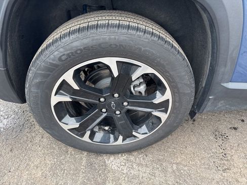 Used 2025 Chevrolet Equinox LT w/ Safety and Technology Package image 47