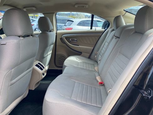 Used 2015 Ford Taurus SE FWD image 20