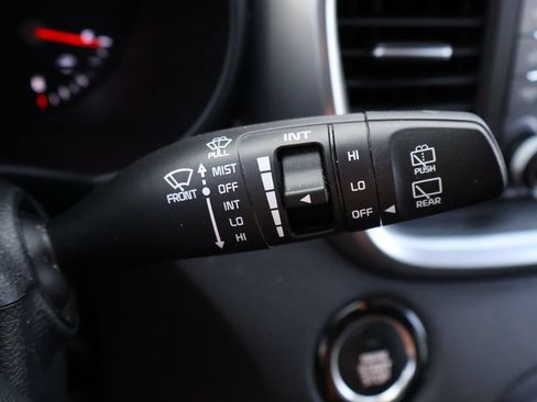 Used 2019 Kia Sorento EX FWD image 32