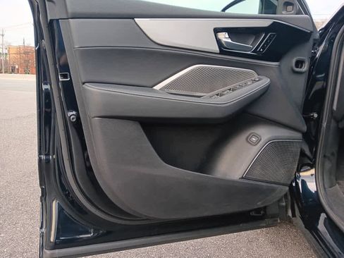 Used 2023 Acura MDX SH-AWD w/ Technology Package image 32