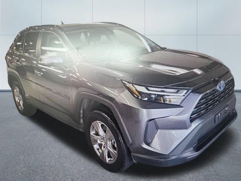 Used 2024 Toyota RAV4 LE AWD/4WD image 2