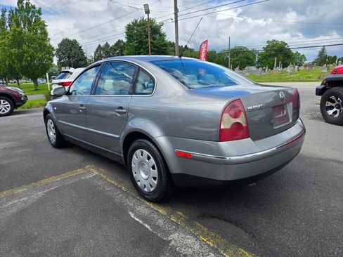 Used 2003 Volkswagen Passat GL image 5