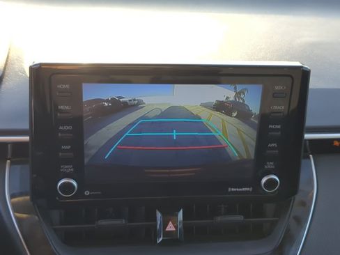 Used 2022 Toyota Corolla LE FWD image 22