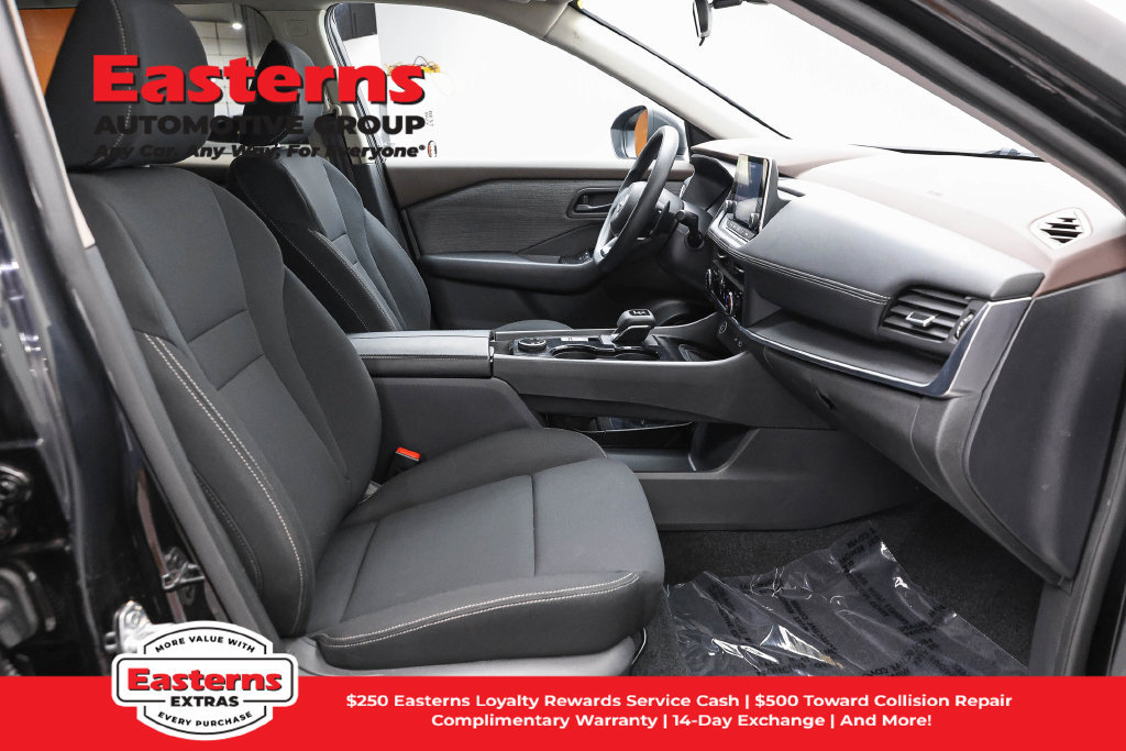 Used 2023 Nissan Rogue S AWD/4WD image 26