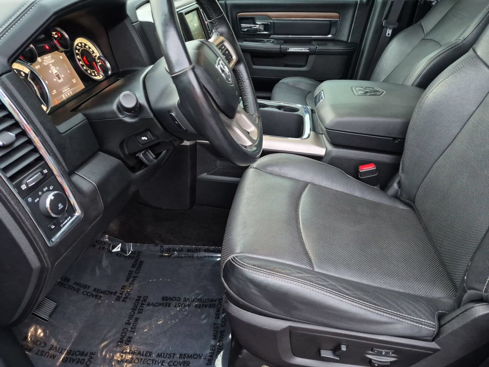Used 2017 RAM 1500 Laramie w/ Convenience Group AWD/4WD image 15