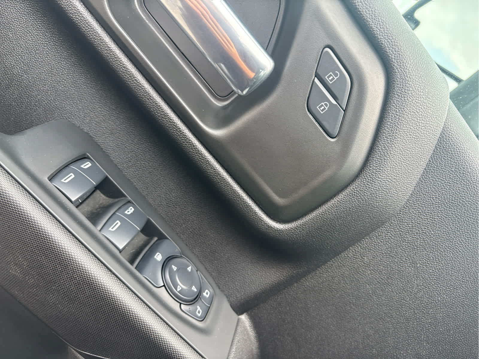 Used 2024 Chevrolet Silverado 2500 Custom w/ Custom Convenience Package AWD/4WD image 17