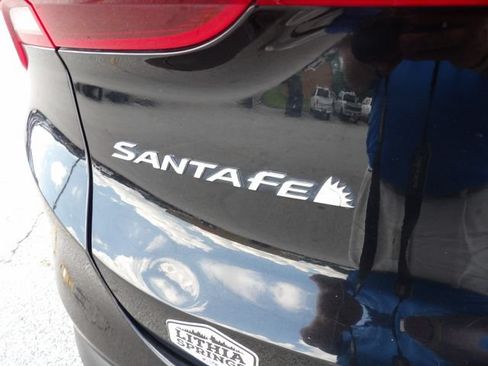 Used 2021 Hyundai Santa Fe SEL FWD image 11