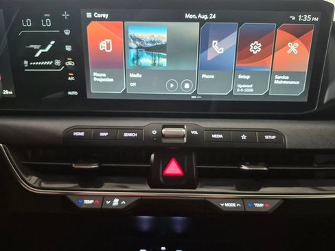 Used 2025 Kia K4 EX FWD image 24