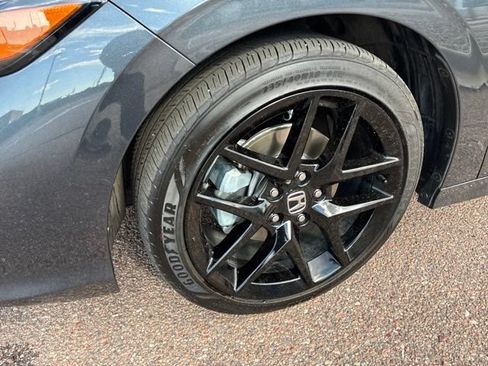 Used 2025 Honda Civic Sport image 4
