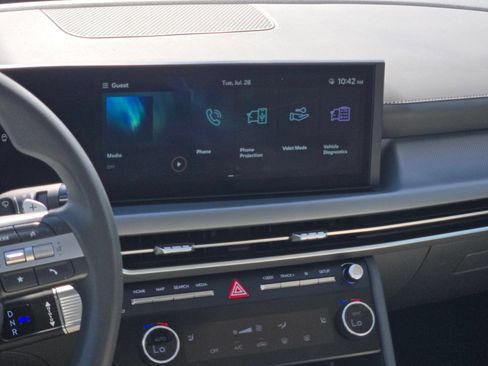 Used 2025 Hyundai Sonata SEL FWD image 16