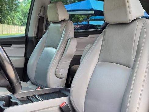Used 2019 Honda Odyssey EX-L image 10