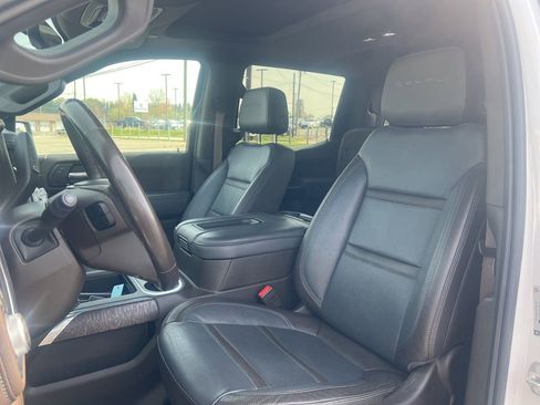 Used 2019 GMC Sierra 1500 Denali w/ Denali Ultimate Package AWD/4WD image 18