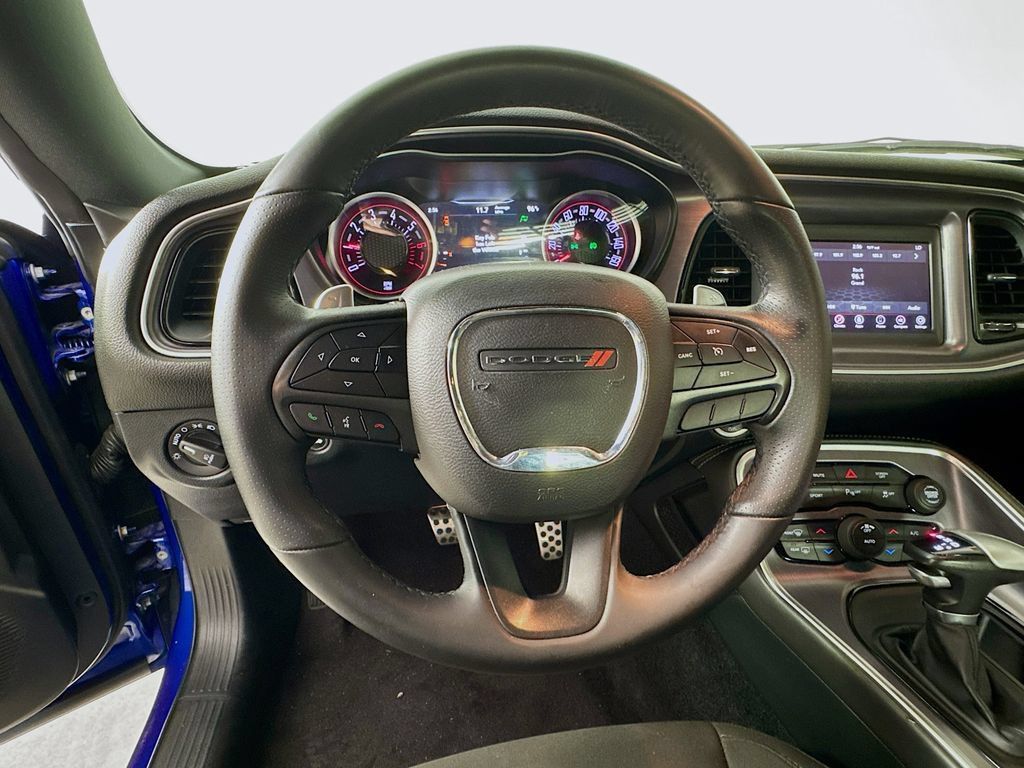 Used 2018 Dodge Challenger R/T RWD image 11