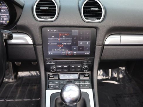 Used 2017 Porsche 718 Boxster S RWD image 34
