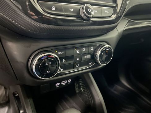 Used 2023 Chevrolet TrailBlazer LT w/ Convenience Package image 15