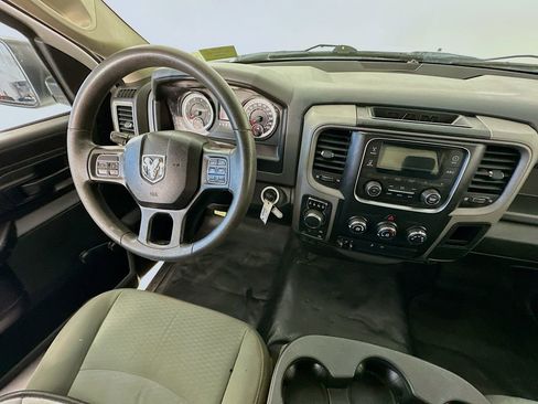 Used 2019 RAM 1500 Tradesman w/ Popular Equipment Group AWD/4WD image 9