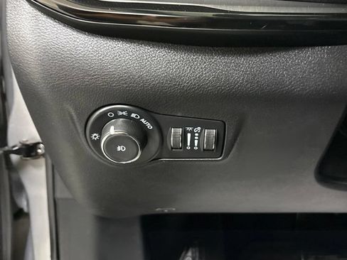 Used 2022 Jeep Compass Trailhawk w/ Trailhawk Convenience Group AWD/4WD image 11