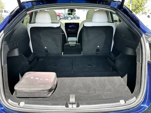 Used 2025 Tesla Model Y Long Range AWD/4WD image 21