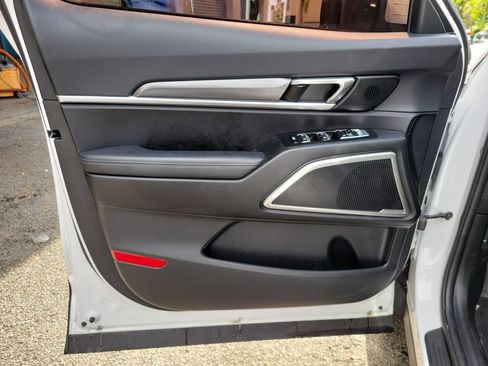 Certified 2023 Kia Telluride S w/ S Sunroof Package FWD image 15