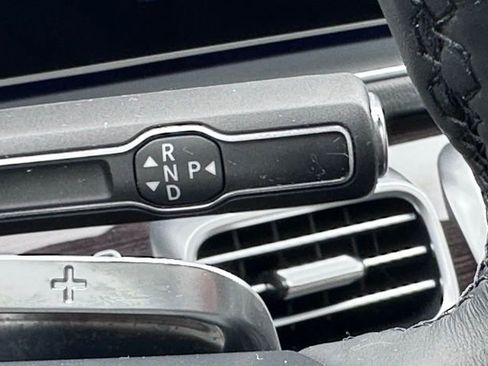 Used 2024 Mercedes-Benz GLS 450 4MATIC image 19