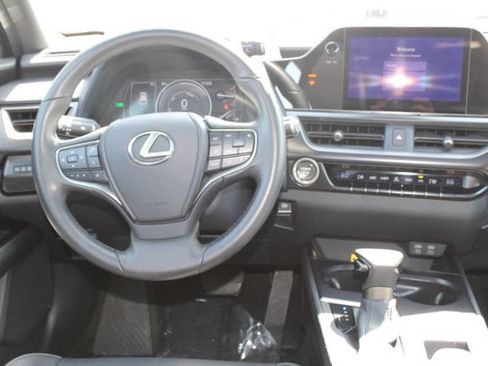 Certified 2024 Lexus UX 250h FWD image 14