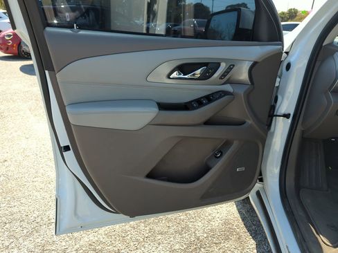 Used 2019 Chevrolet Traverse Premier w/ Driver Confidence II Package image 18