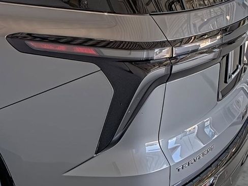 New 2026 Chevrolet Traverse High Country FWD image 10