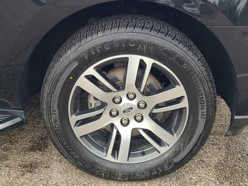 Used 2023 Ford Expedition Limited RWD image 9
