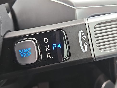 New 2026 Hyundai Ioniq 9 SE AWD/4WD image 21