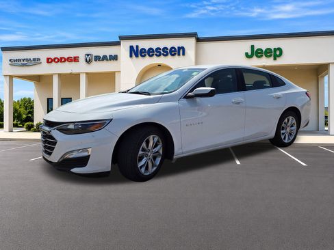 Used 2024 Chevrolet Malibu LT FWD image 3