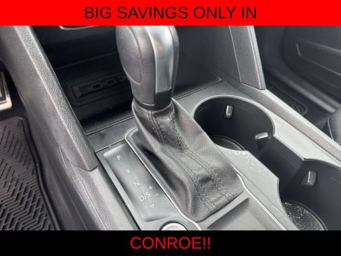 Used 2020 Volkswagen Atlas Cross Sport SE w/ Panoramic Sunroof Package FWD image 22