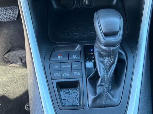Used 2023 Toyota RAV4 XLE image 31