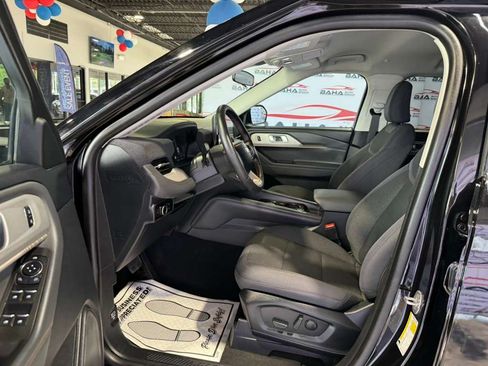 Used 2026 Ford Explorer Active RWD image 25