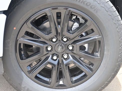 New 2025 Ford F150 Platinum w/ Equipment Group 702A High image 30