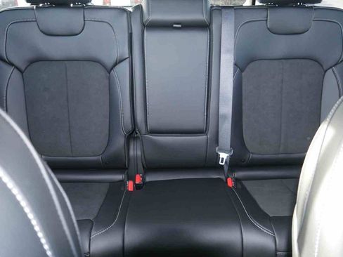 New 2025 Jeep Grand Cherokee Altitude image 33