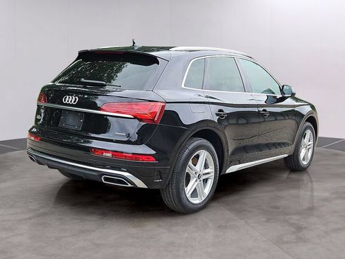 Certified 2024 Audi Q5 e Premium AWD/4WD image 8