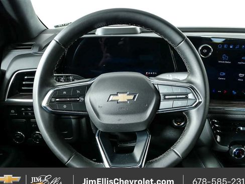 Used 2025 Chevrolet Tahoe LT image 9