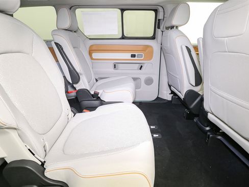 New 2025 Volkswagen ID. Buzz 1st Edition image 16